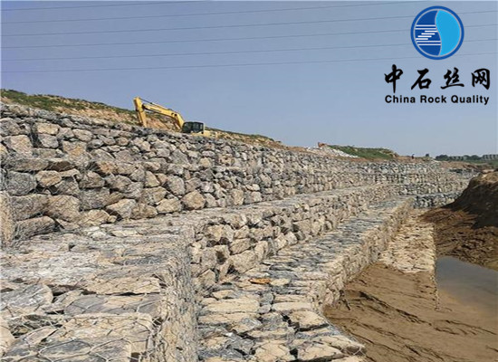 格賓網(wǎng)擋墻